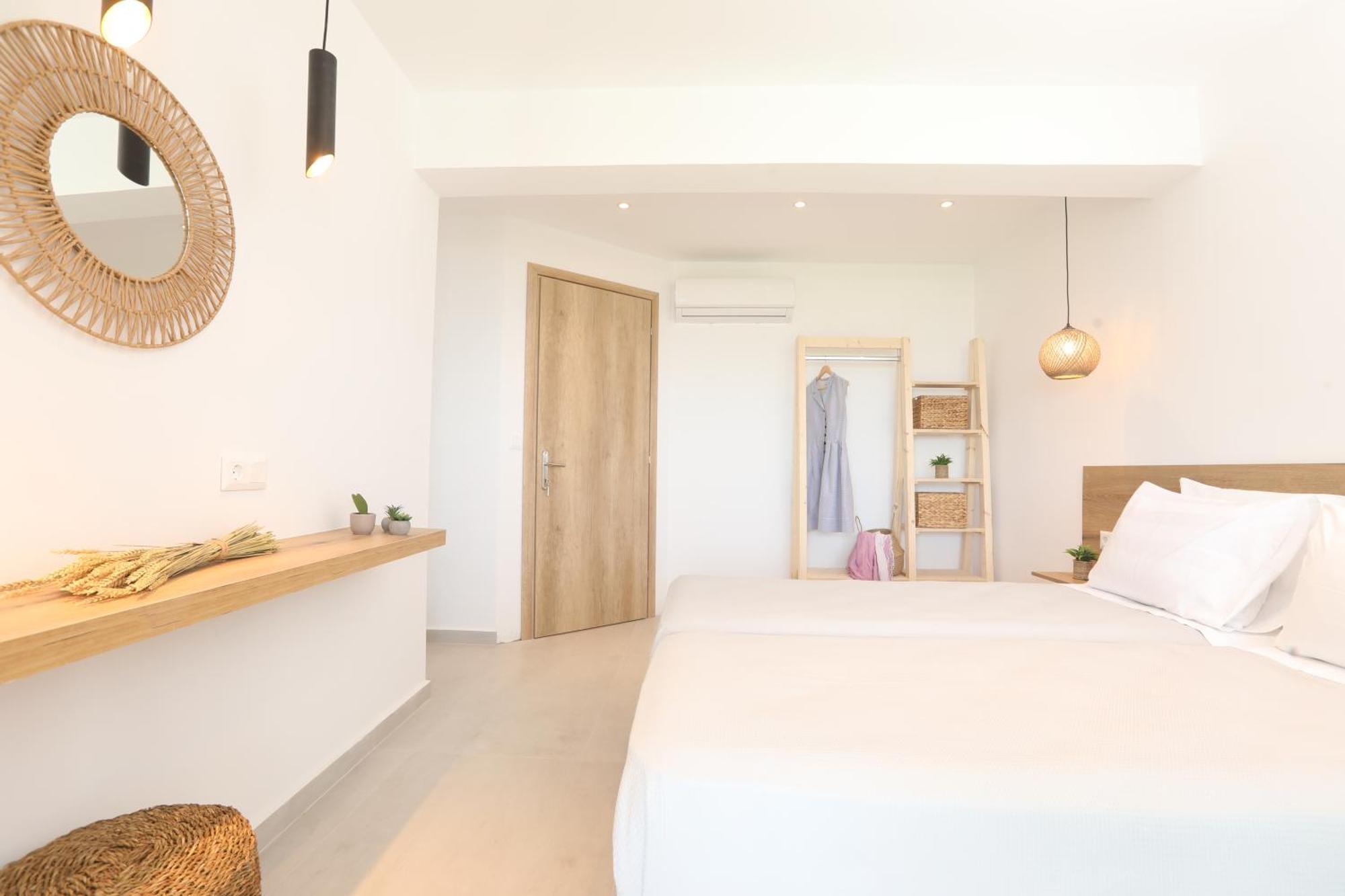 Magdachris Luxury Rooms Agios Georgios Pagon Exterior photo