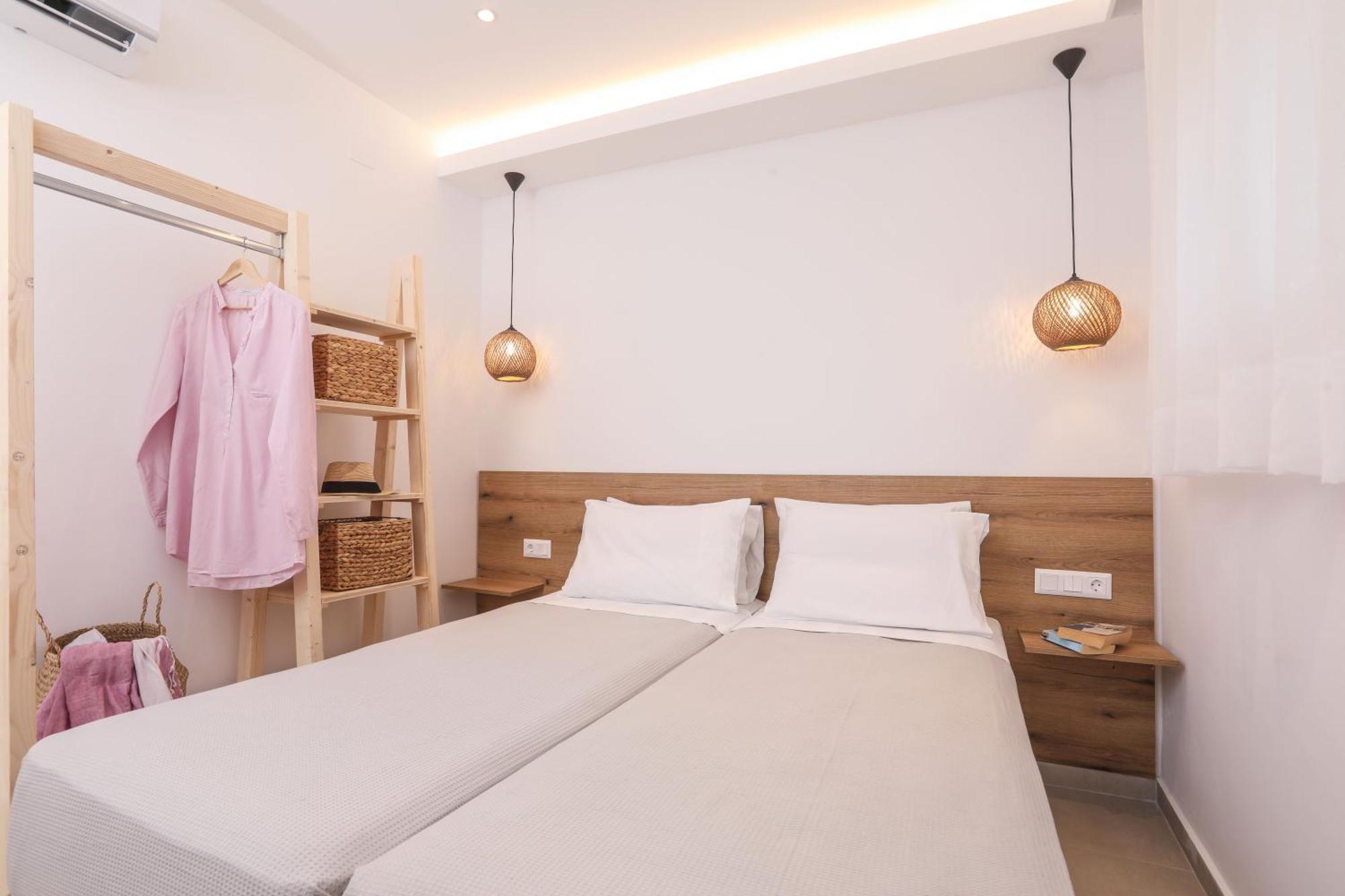 Magdachris Luxury Rooms Agios Georgios Pagon Exterior photo