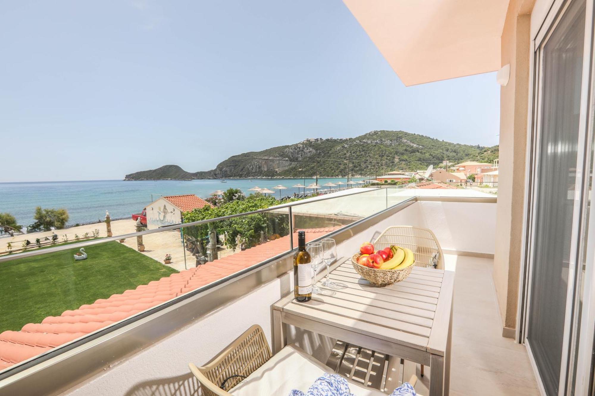 Magdachris Luxury Rooms Agios Georgios Pagon Exterior photo